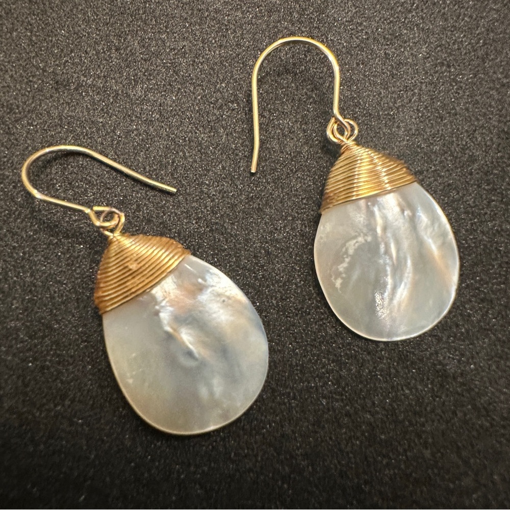 Handmade White Teardrop Pearl Shell Mop Hook Drop Earrings 14k gold 0.75” Long